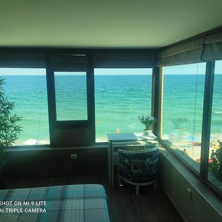 Hemingway Rooms In Happy Beach Varna Eksteriør billede