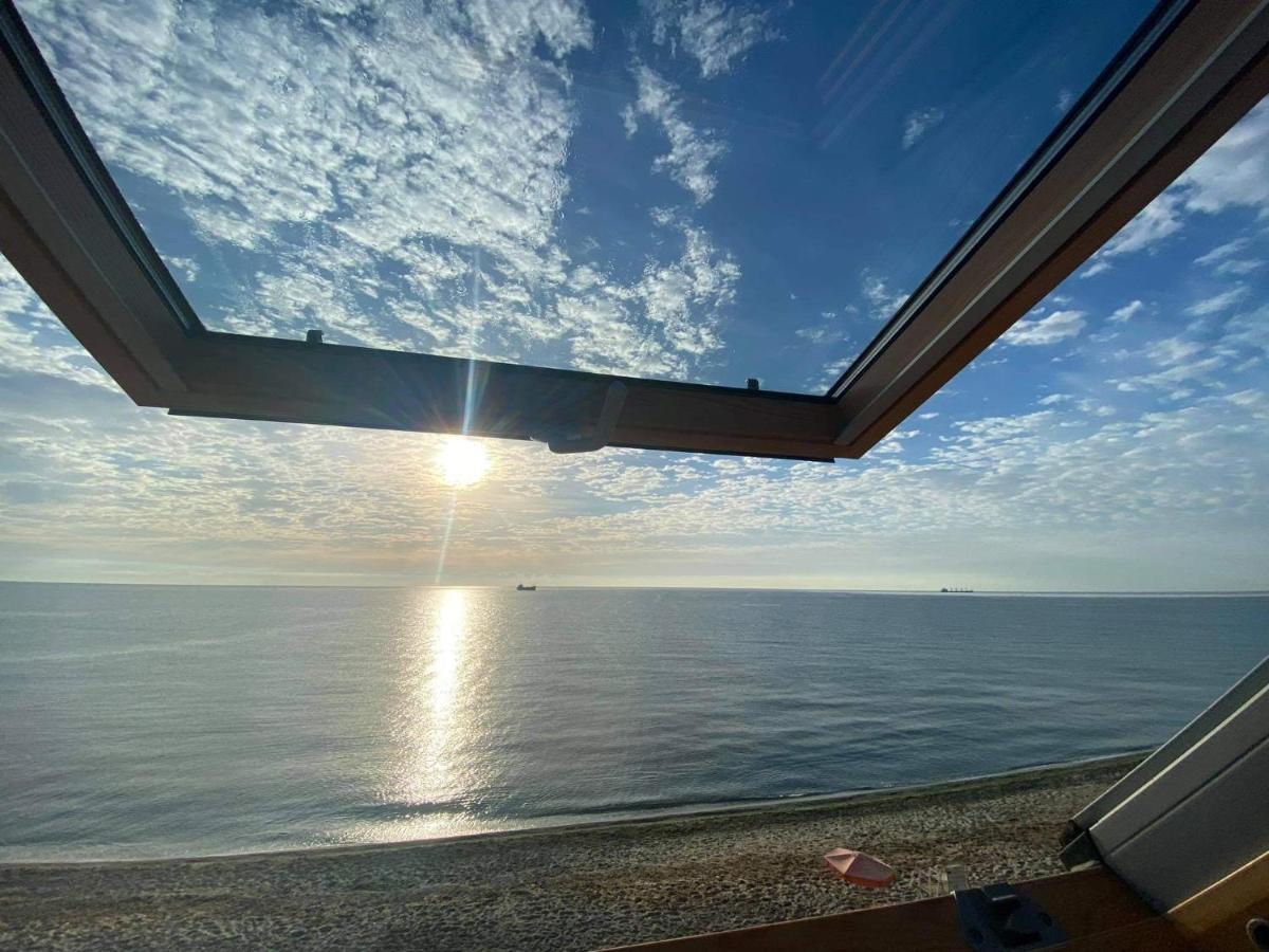 Hemingway Rooms In Happy Beach Varna Eksteriør billede