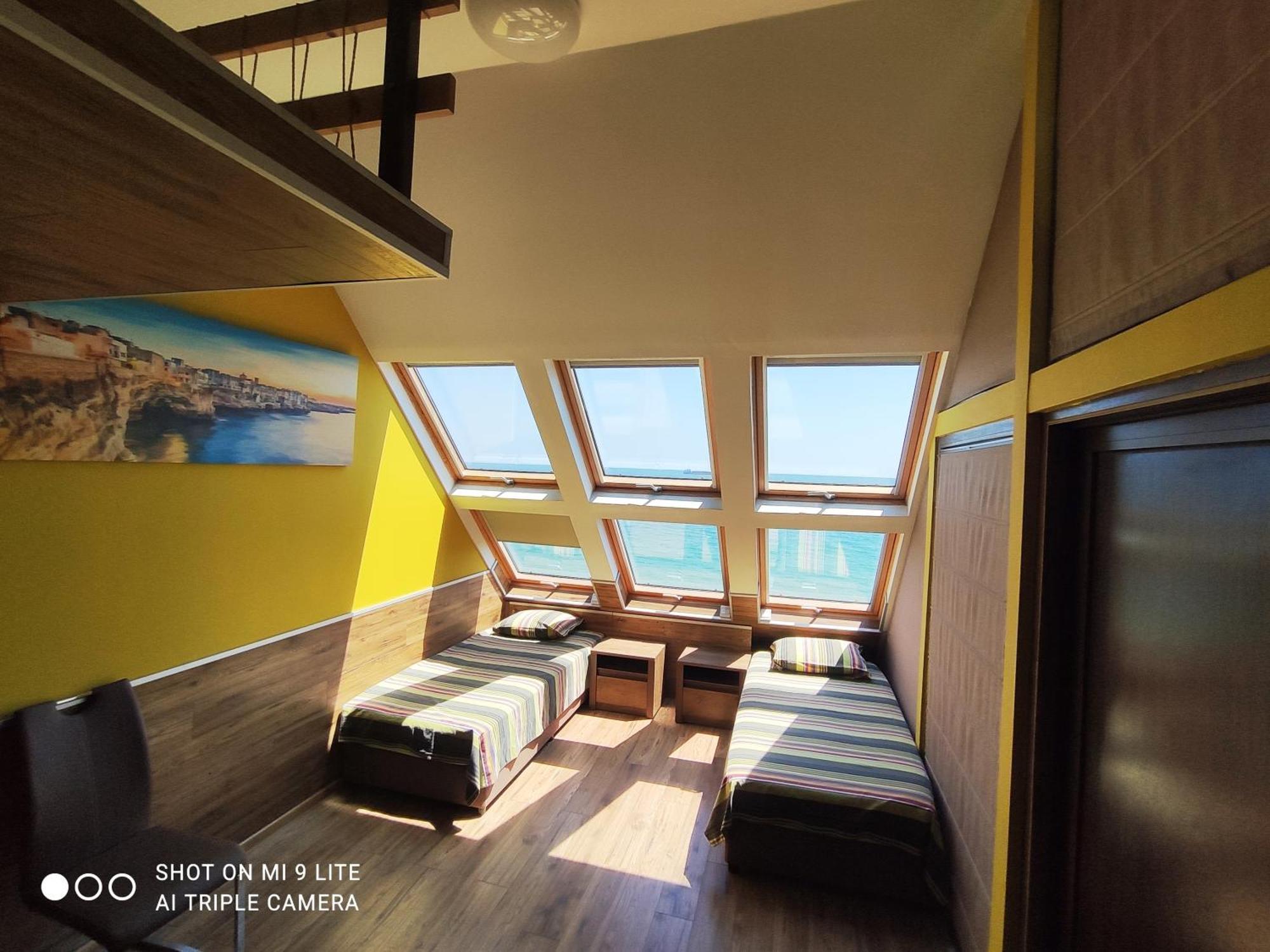 Hemingway Rooms In Happy Beach Varna Eksteriør billede