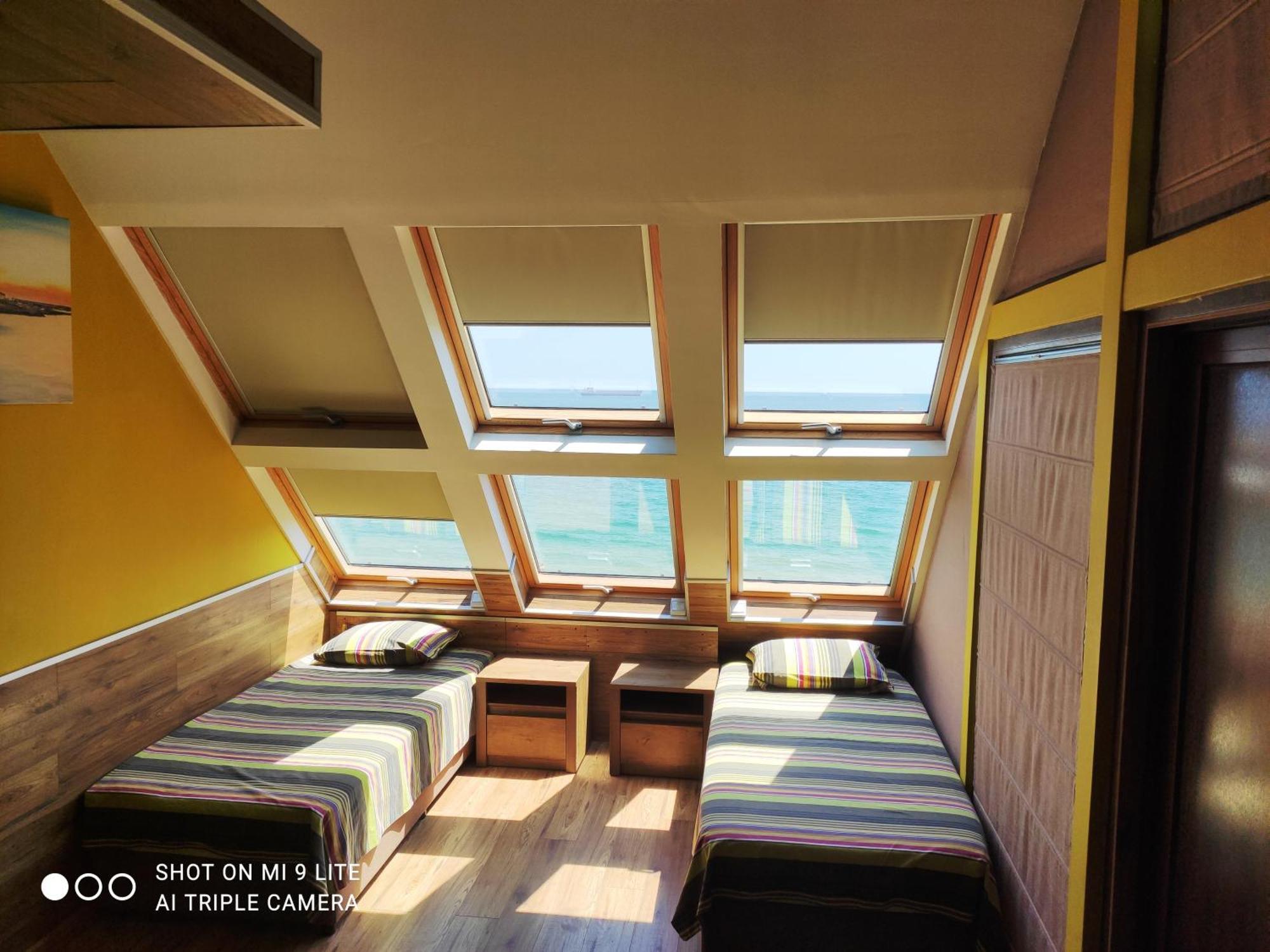 Hemingway Rooms In Happy Beach Varna Eksteriør billede
