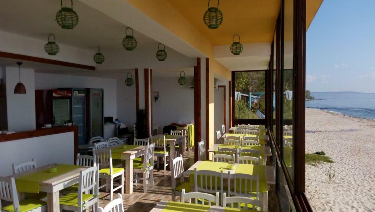 Hemingway Rooms In Happy Beach Varna Eksteriør billede